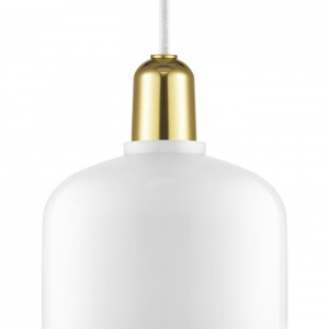 NORMANN COPENHAGEN závěsné svítidlo Amp bílé/mosaz malé