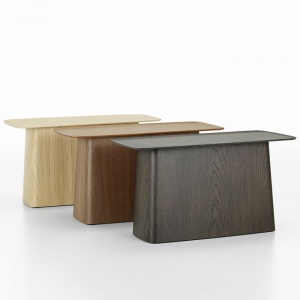 VITRA stolek Wooden Side Table střední tmavý dub