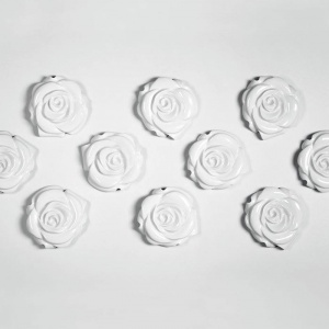 PIRŠČ PORCELAIN 3D tapeta Růže bílá