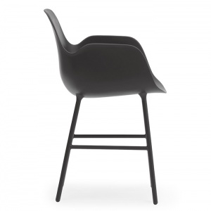 NORMANN COPENHAGEN židle Form Steel s područkami černá
