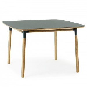 NORMANN COPENHAGEN stůl Form 120x120 zelený