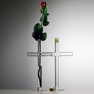 QUBUS váza Cross