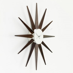 VITRA nástěnné hodiny Sunburst Clock ořech