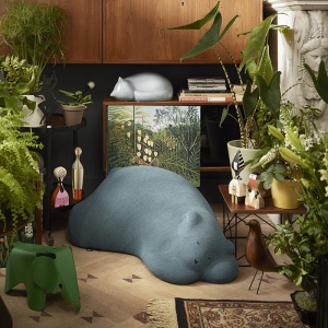 VITRA dekorace Resting Bear tyrkysová