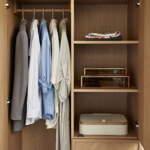 HÜBSCH kabinet Oak vysoký