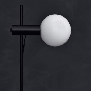 BOLIA stojací lampa Revolve černá