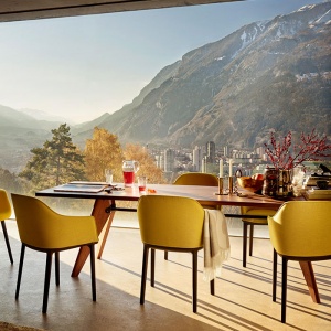 VITRA židle Softshell s područkami