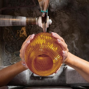 RÜCKL váza Metamorphosis 13 cm amber