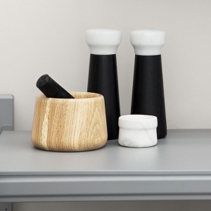 NORMANN COPENHAGEN mlýnek na sůl Craft Black Oak velký bílý