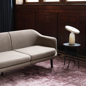 NORMANN COPENHAGEN stolní lampa Eddy černá