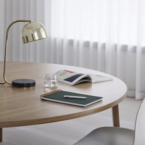 NORMANN COPENHAGEN stolní lampa Grant černá