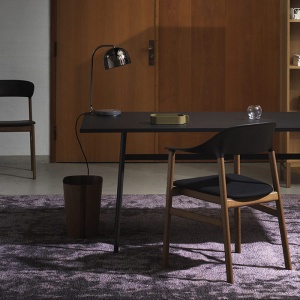 NORMANN COPENHAGEN stojací lampa Grant černá
