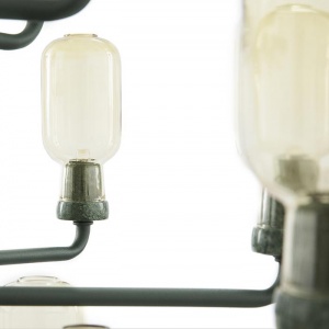 NORMANN COPENHAGEN závěsné svítidlo Amp Chandelier zlaté/zelené velké
