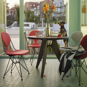 VITRA židle DKR-5 s polstrováním