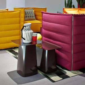VITRA stolek Metal Side Table střední bílý