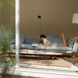 VITRA stolek Elliptical Table ETR bílý