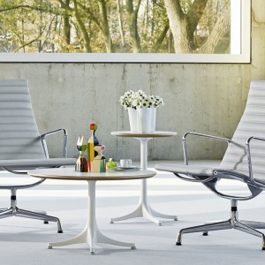 VITRA stolek Nelson Table nízký bílý