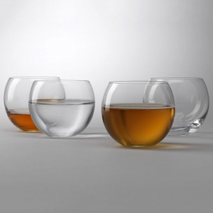 DESIGN HOUSE STOCKHOLM sklenice na vodu Globe velká