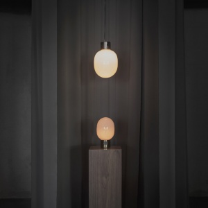 AUDO (MENU) stmívací stolní lampa JWDA lesklá mosaz