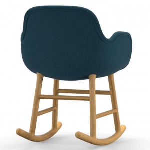 NORMANN COPENHAGEN houpací křeslo Form s područkami polstrované