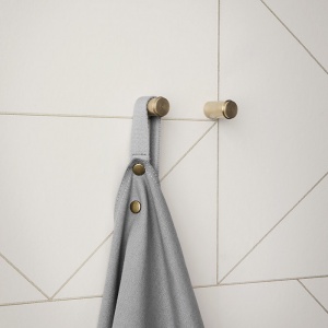 FERM LIVING tapeta Lines tmavě modrá