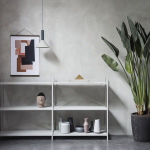 FERM LIVING závěsné svítidlo Collect dlouhé tmavě modré