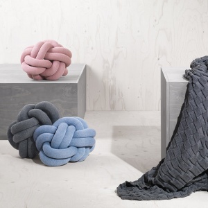 DESIGN HOUSE STOCKHOLM polštář Knot růžový