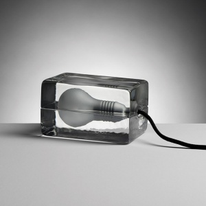 DESIGN HOUSE STOCKHOLM stolní lampa Block Lamp velká černá