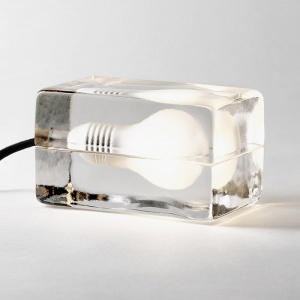 DESIGN HOUSE STOCKHOLM stolní lampa Block Lamp velká černá