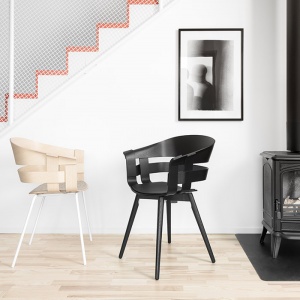 DESIGN HOUSE STOCKHOLM židle Wick chair s dřevěným podnožím černá