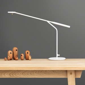 NORMANN COPENHAGEN stolní lampa Flow bílá