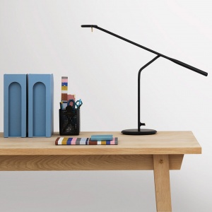 NORMANN COPENHAGEN stolní lampa Flow bílá