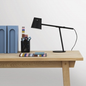 NORMANN COPENHAGEN stolní lampa Momento bílá