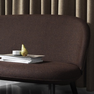 NORMANN COPENHAGEN pohovka Ace Black Oak vlna