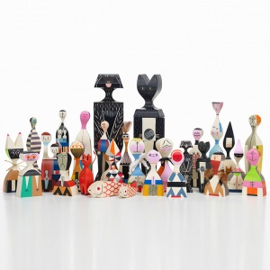 VITRA panenka Wooden Doll Cat malá