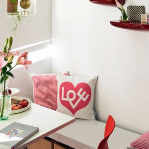 VITRA polštář Graphic Print Love