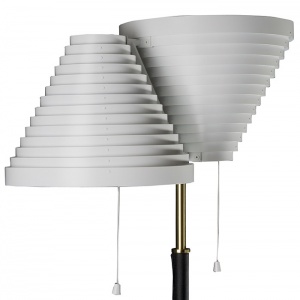 ARTEK stojací lampa A810 mosaz