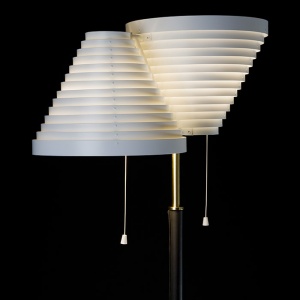 ARTEK stojací lampa A810 mosaz
