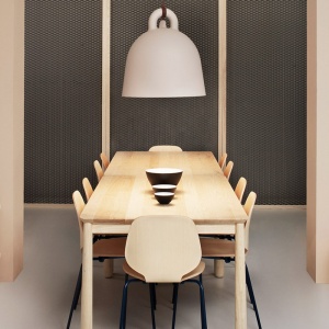 NORMANN COPENHAGEN závěsné svítidlo Bell M pískové