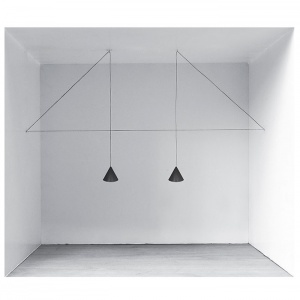 FLOS závěsné svítidlo String Light Cone černé 12m kabel