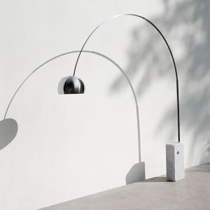 FLOS stojací lampa Arco LED