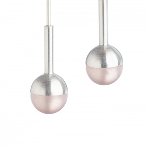 DANA BEZDĚKOVÁ náušnice MechanicaBall jemně růžové