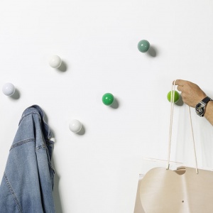 VITRA věšáky Coat Dots zelené