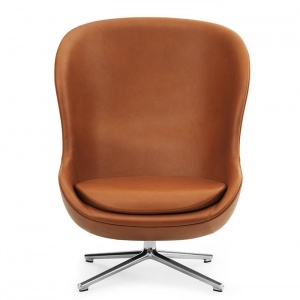 NORMANN COPENHAGEN podnožka a křeslo Hyg Swivel and Tilt  v prémiové kůži Brandy
