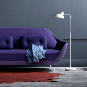 FRITZ HANSEN stojací lampa Kaiser Idell Luxus bílá lesklá