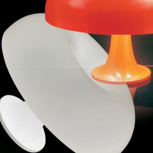 ARTEMIDE stolní lampa Nesso bílá