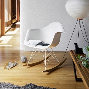 VITRA houpací křeslo RAR černé