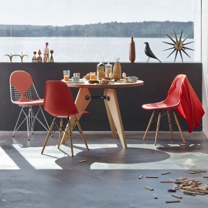 VITRA židle DSW ledově šedá