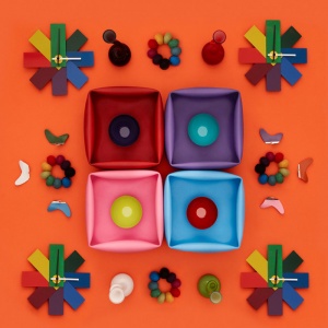 NORMANN COPENHAGEN nástěnné hodiny Watch Me růžové