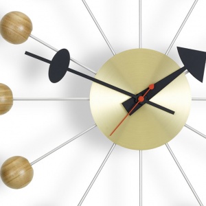 nástěnné hodiny Ball Clock třešeň